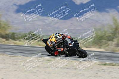 media/Nov-16-2025-Race Pace (Sun) [[8c5fa54630]]/Non Verified Riders (1st 20 Minutes)/3-Turn 3 Inside (11am)/